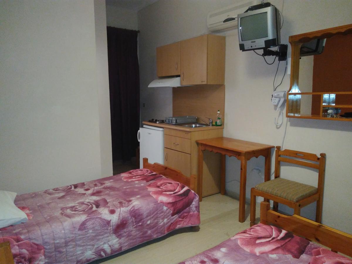 Astir Rooms Poros  Exterior foto