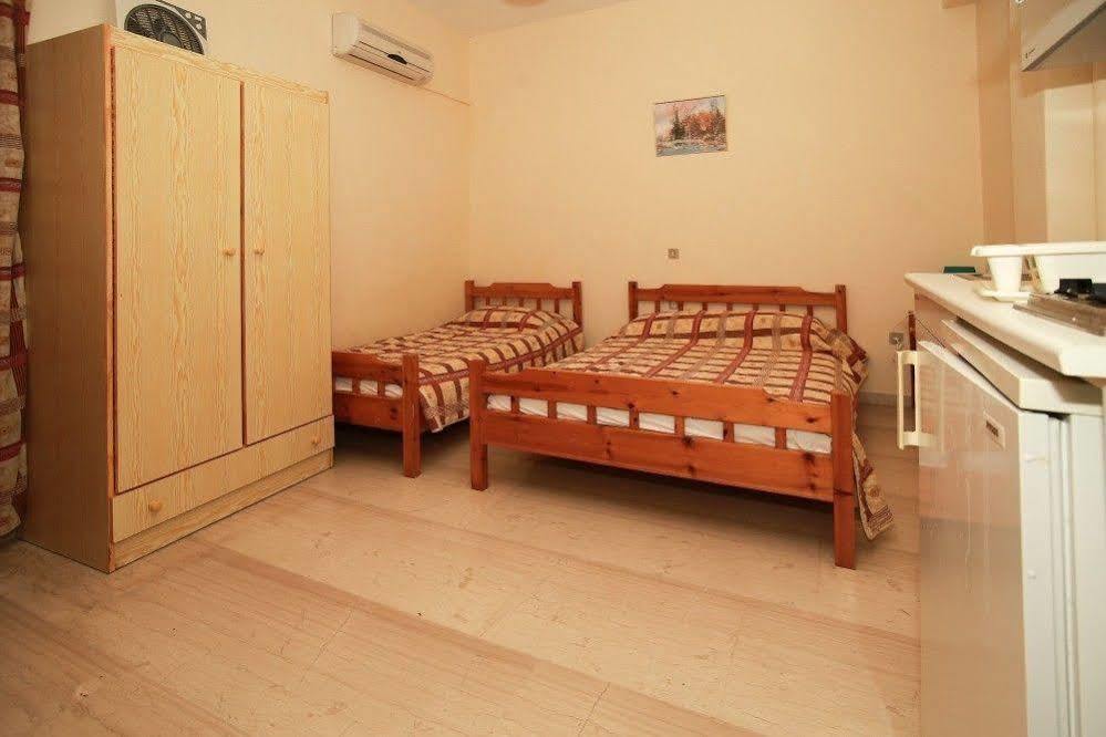 Astir Rooms Poros  Exterior foto