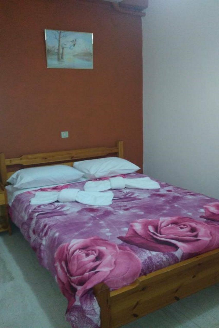 Astir Rooms Poros  Exterior foto