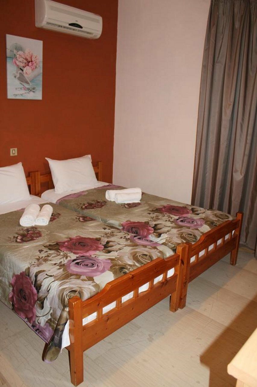 Astir Rooms Poros  Exterior foto